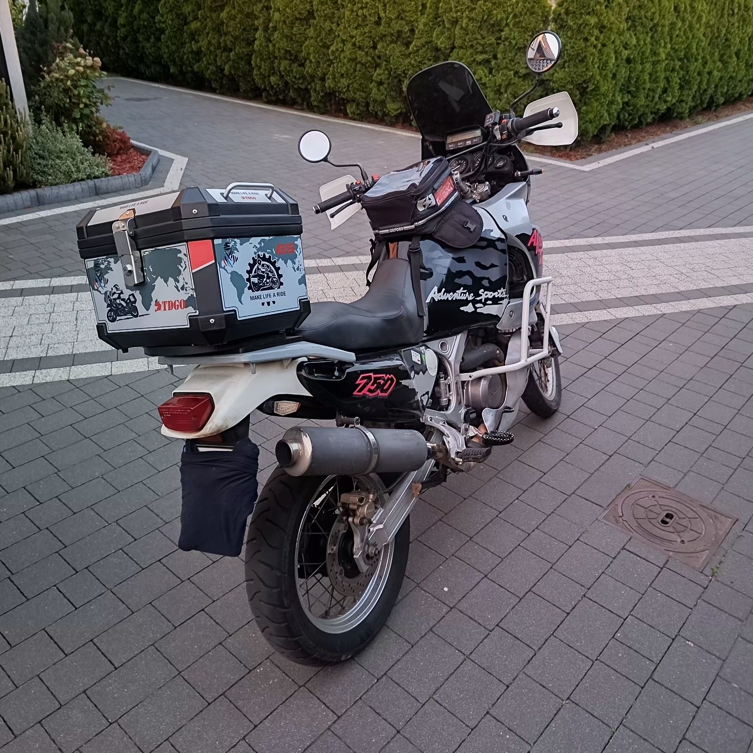 Honda Afryka twin xrv 750