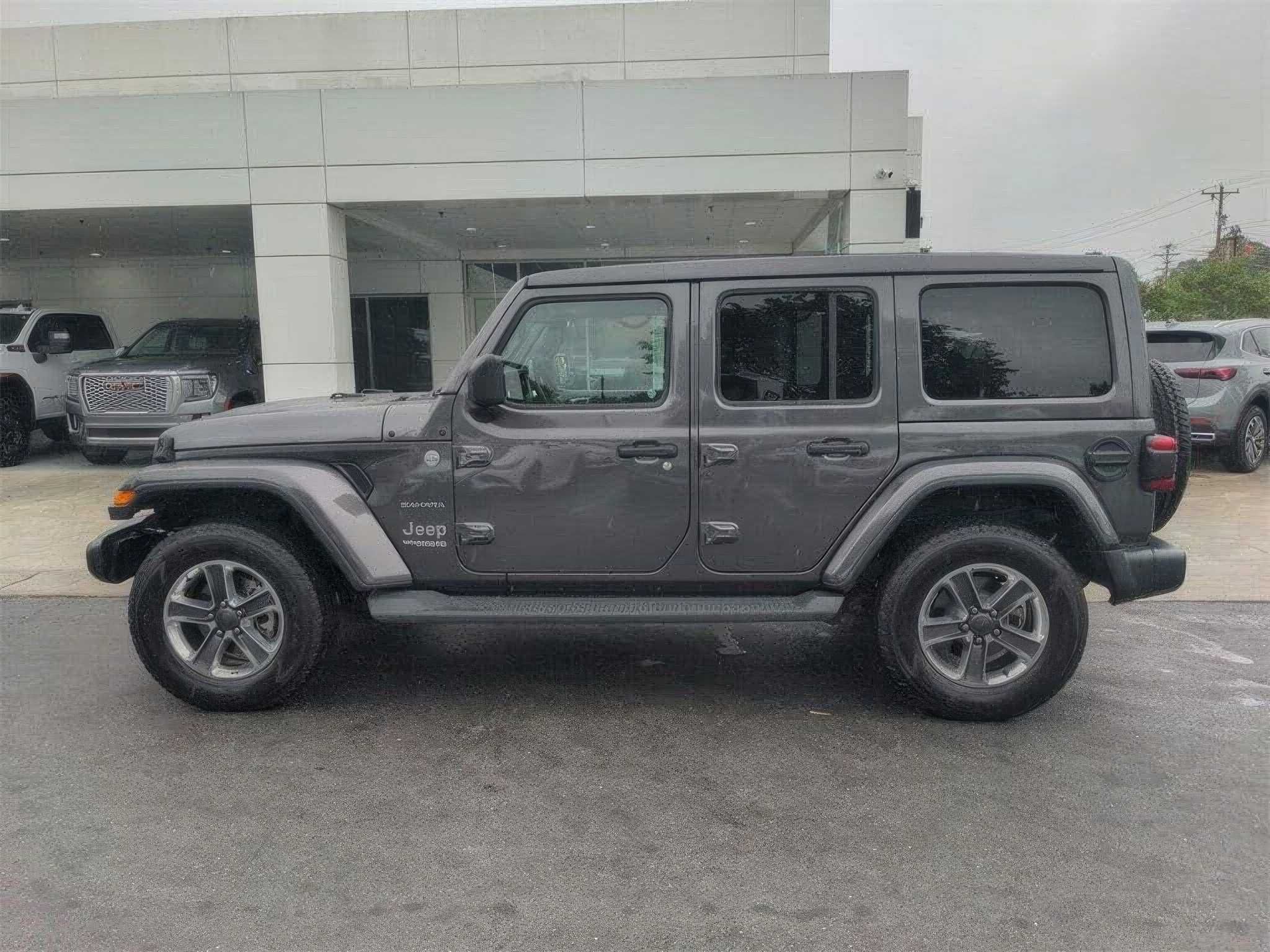 2020 Jeep Wrangler Unlimited Sahara