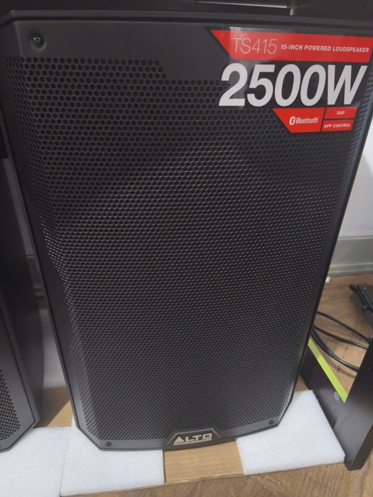 Coluna de 2500w de potência