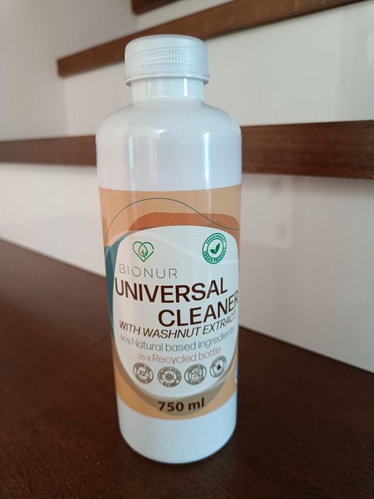 Uniwersalny środek czyszczący z orzechem mydlanym, 750 ml 1szt