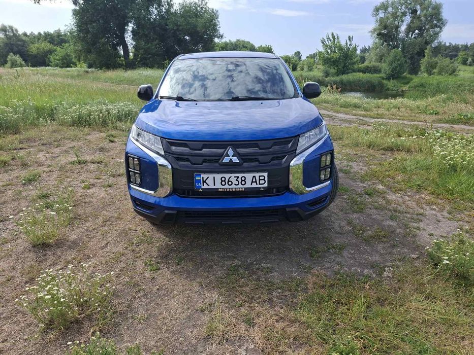 Мітсубісі аутлендер