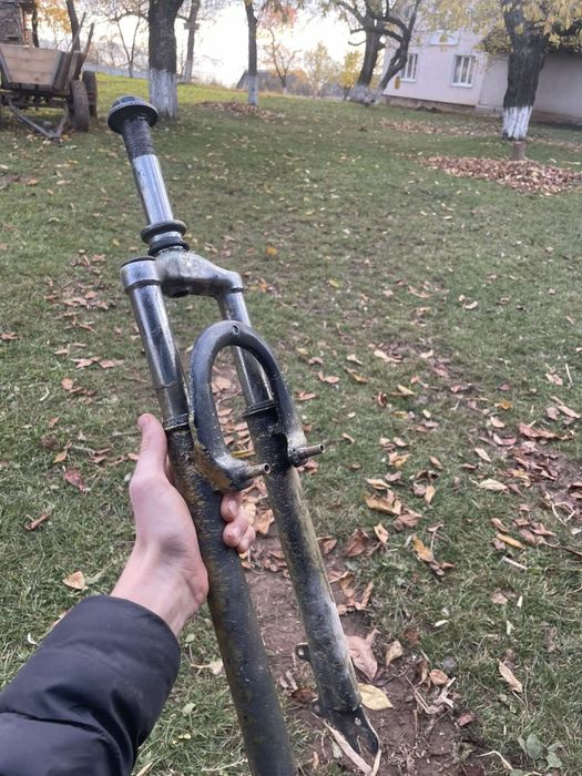 Продам амортизаційну вилку б/у замовлення приймаю за номером телефона