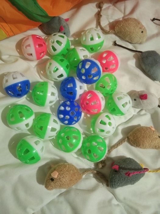 Туннель,Мышки,мячики мягкие и со звоночком для кошек