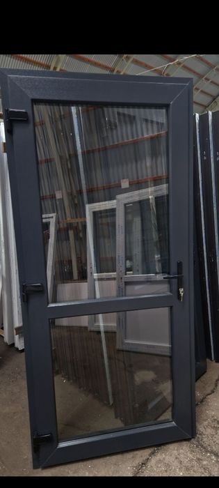 Двері металопластикові