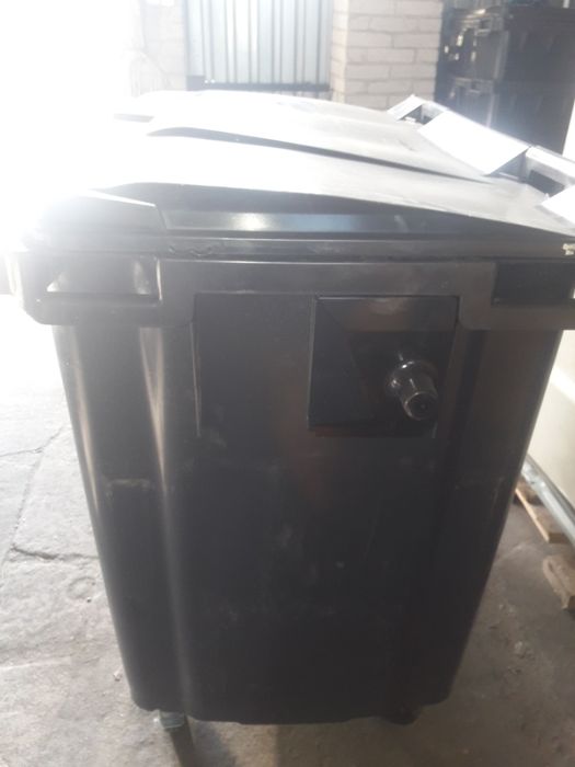 kosz na odpady 660l