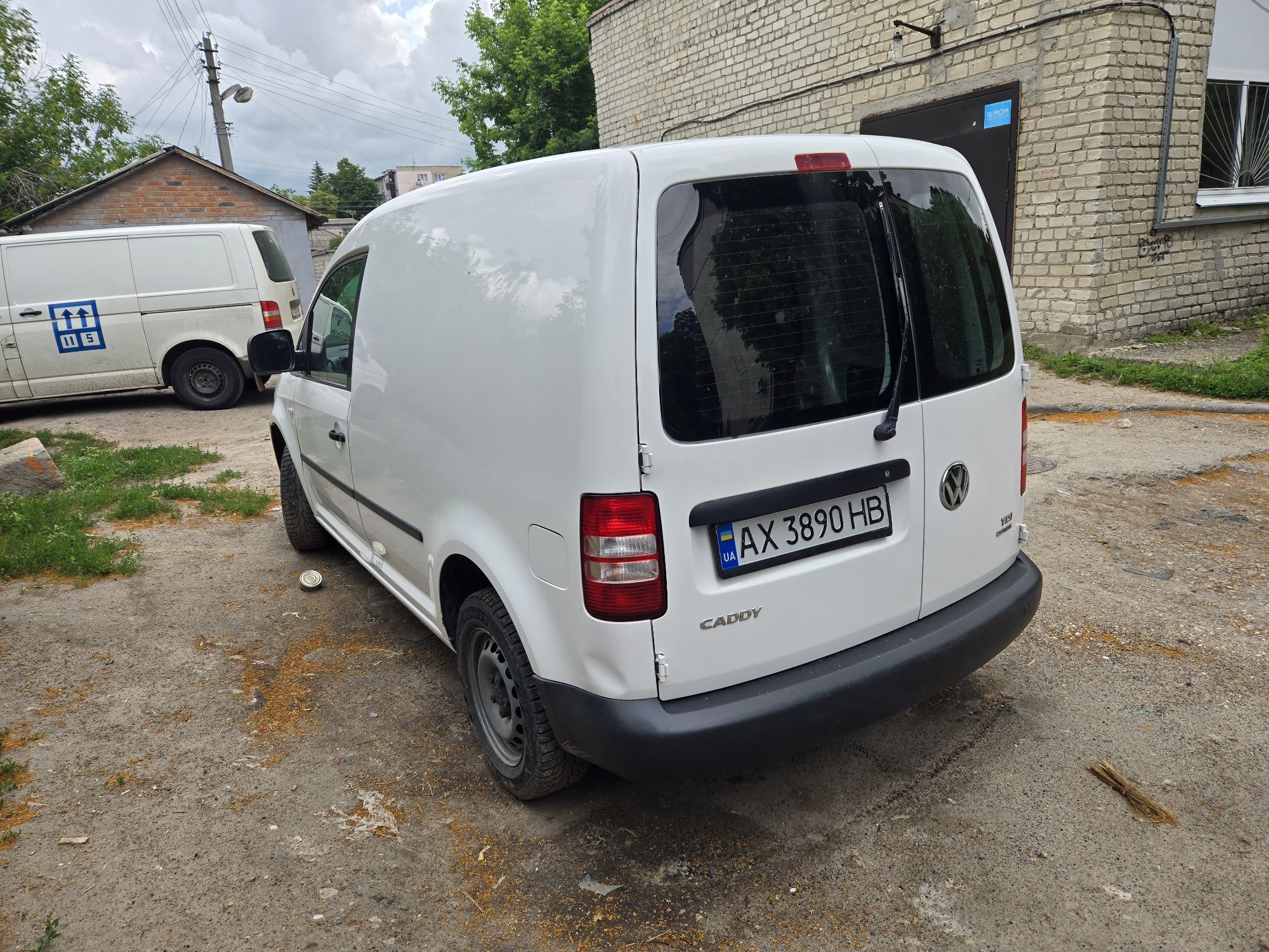 Volkswagen Caddy 1.6 дизель 2013