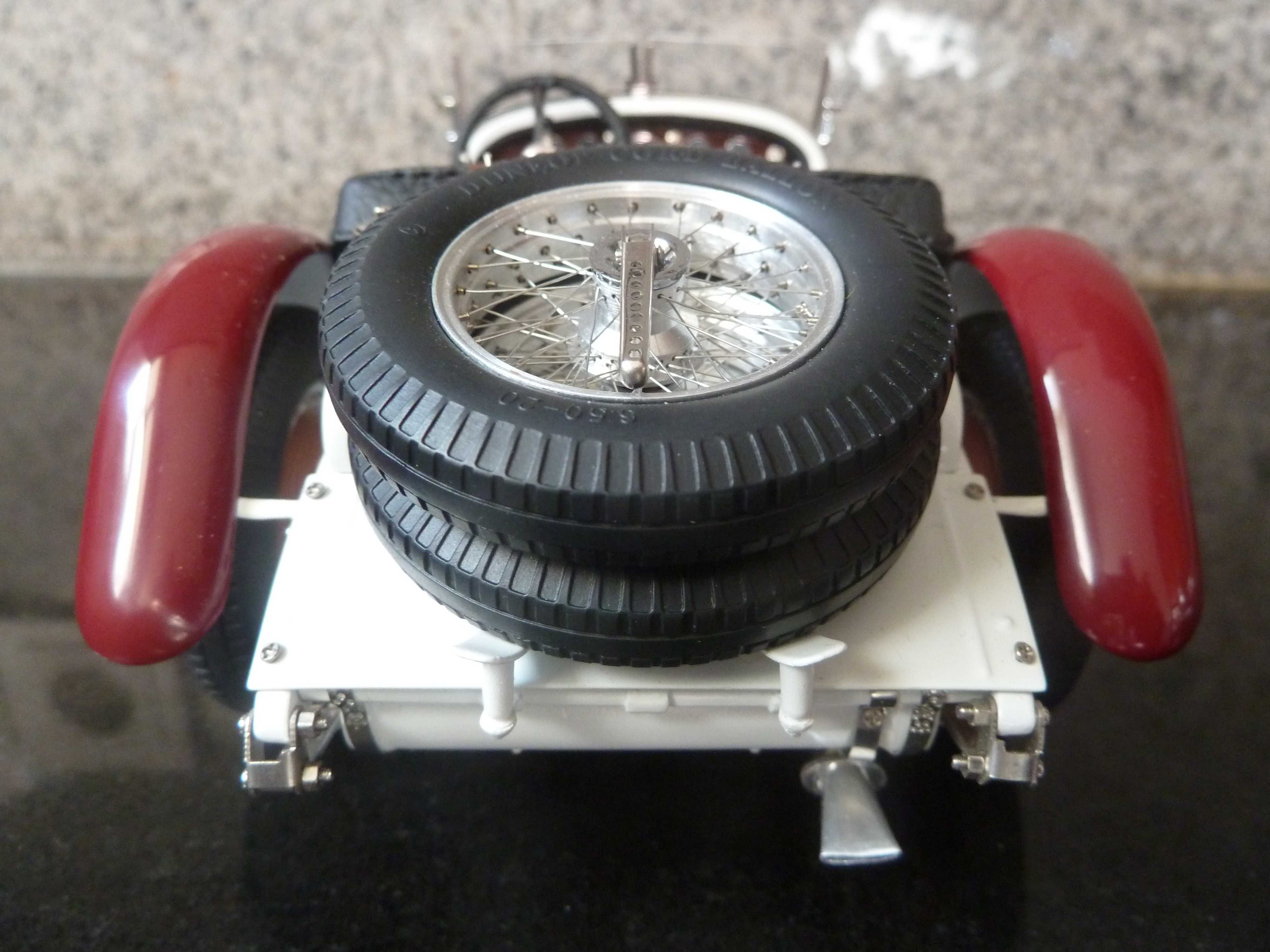 1:18 CMC, Mercedes Benz SSKL, Mille Miglia 1931, AutoArt, Minichamps