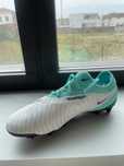 Chuteira Nike 42