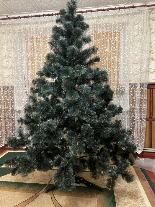 Ялинка штучна, сосна, висока