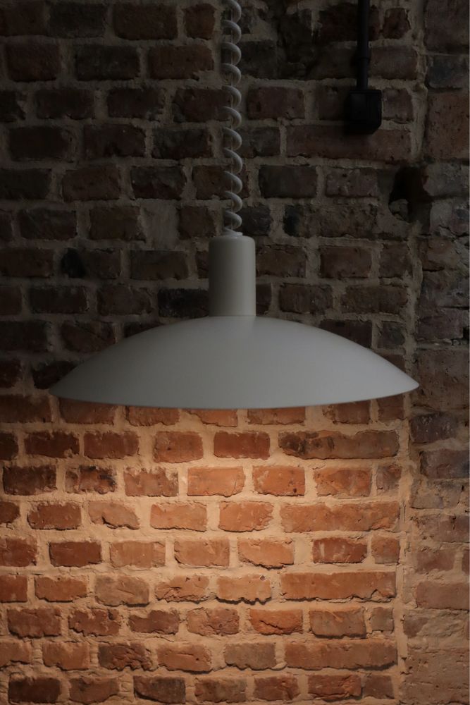 Duńska lampa wisząca Light Studio by Horn space age