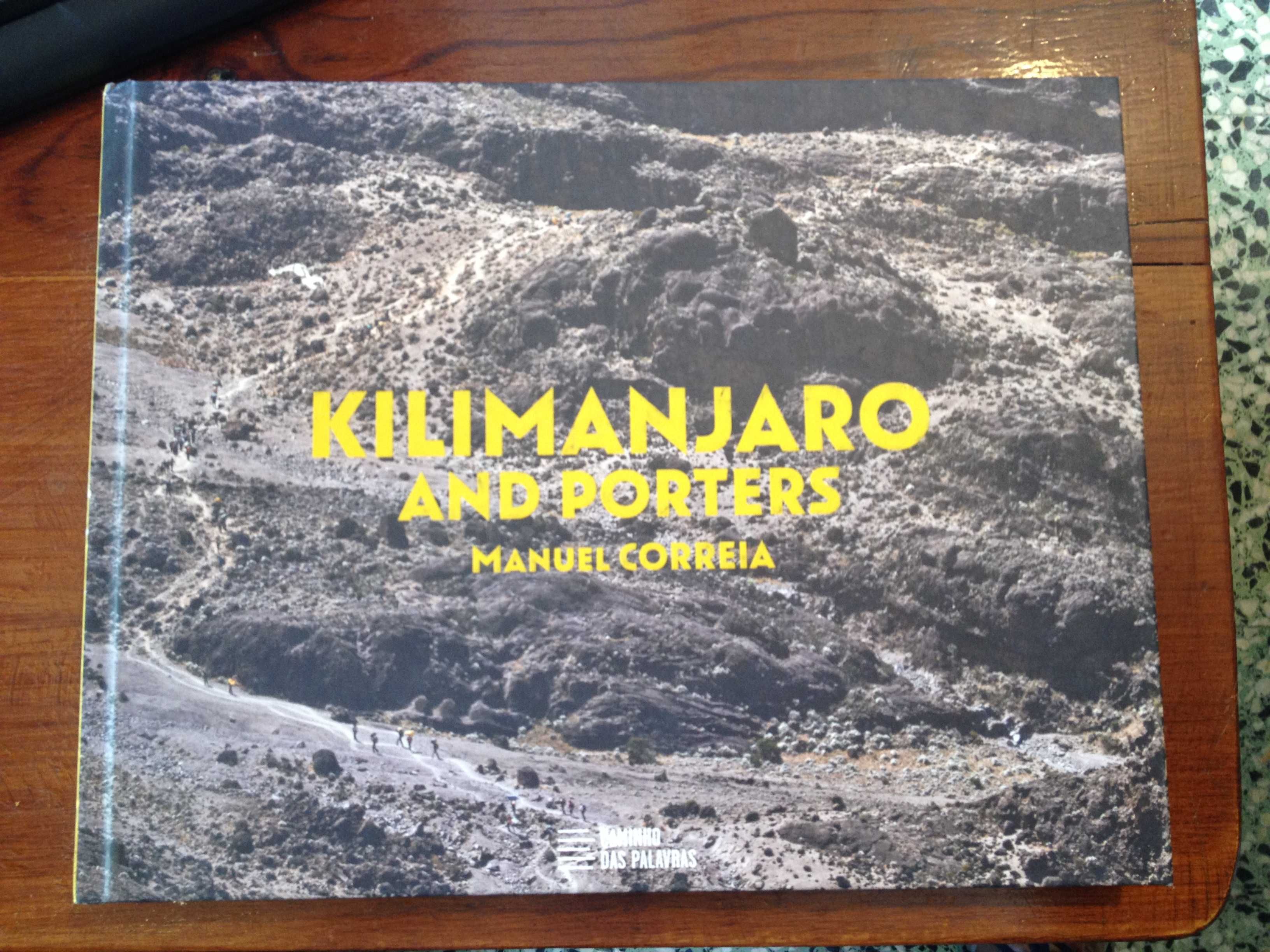 Manuel Correia - Kilimanjaro and porters