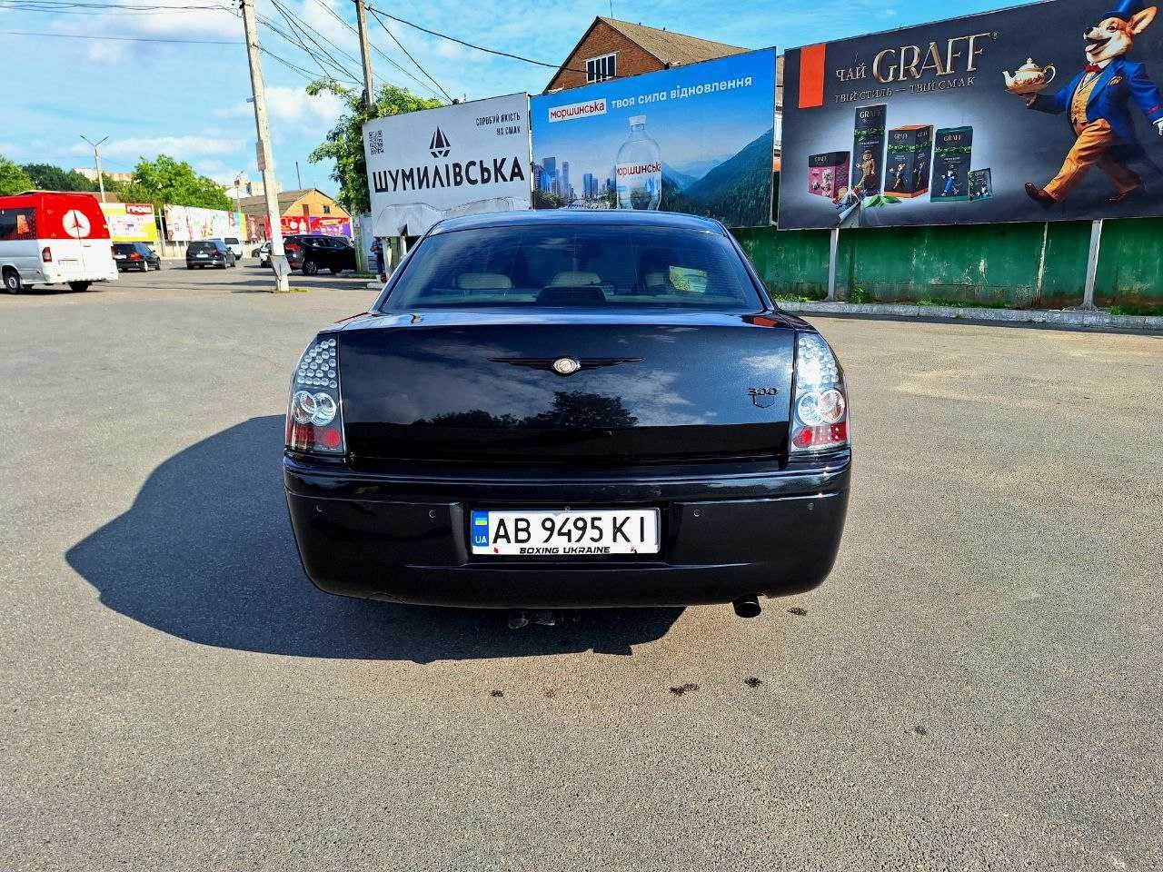 Автомобіль CHRYSLER 300C