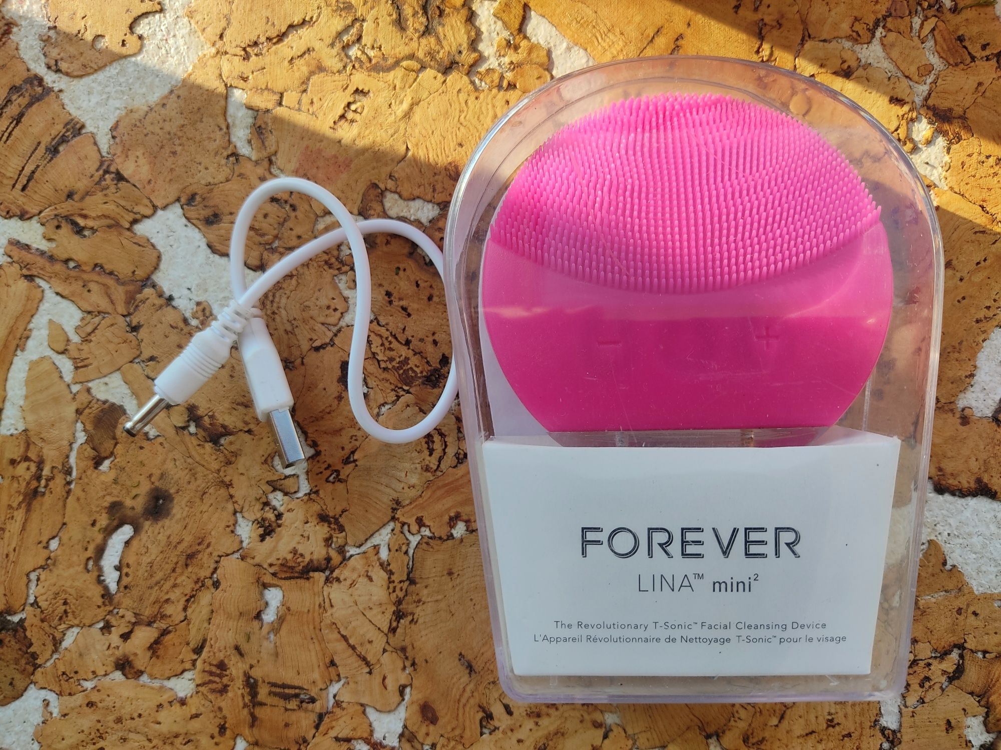 Щёточка FOREO для чистки лица