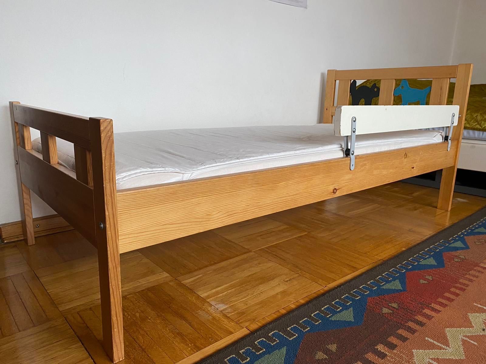 Łóżko dziecięce Ikea 70x160, materac, nakładka, pościel, 250pln.