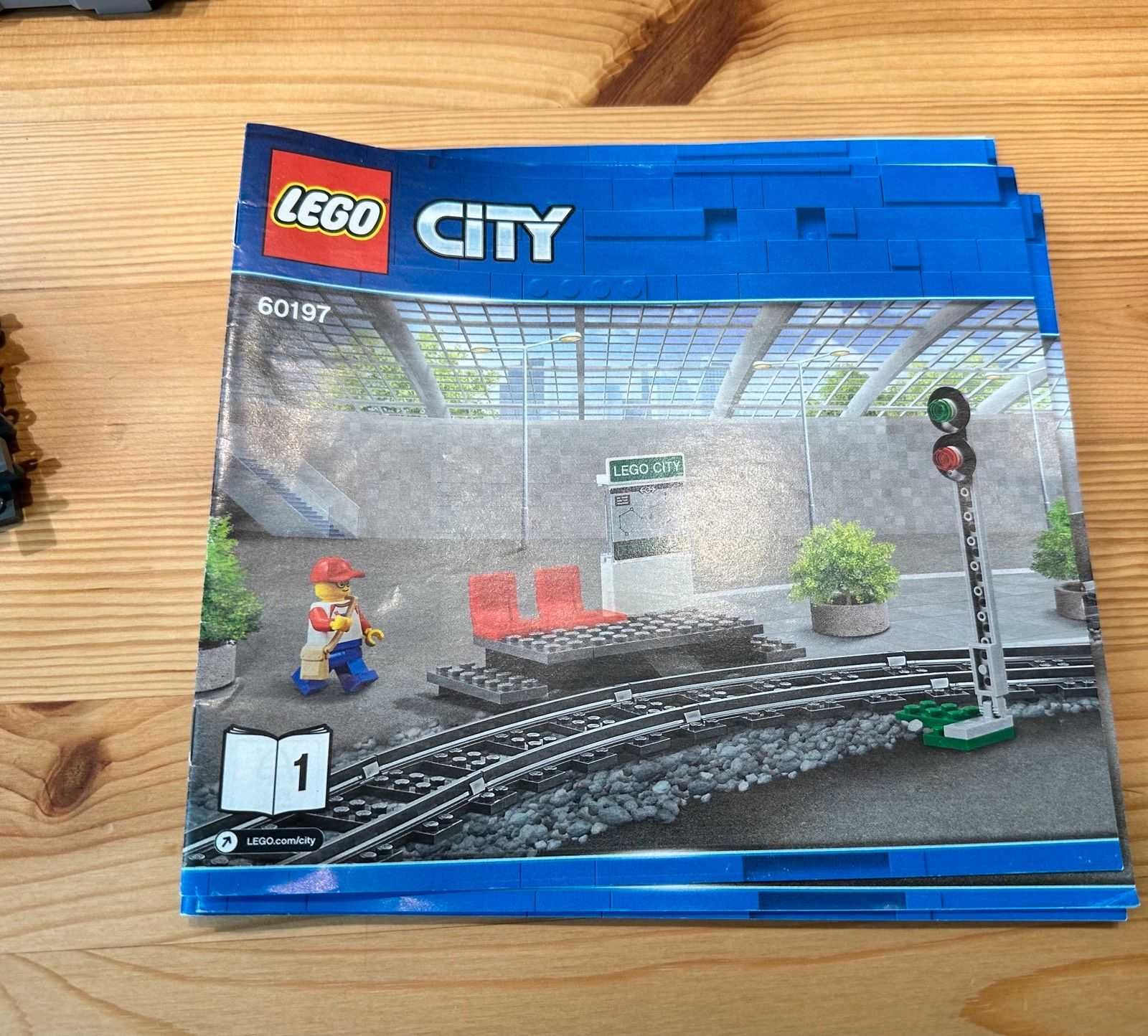 Конструктор LEGO City Trains 60197 Пассажирский поезд (Оригинал)