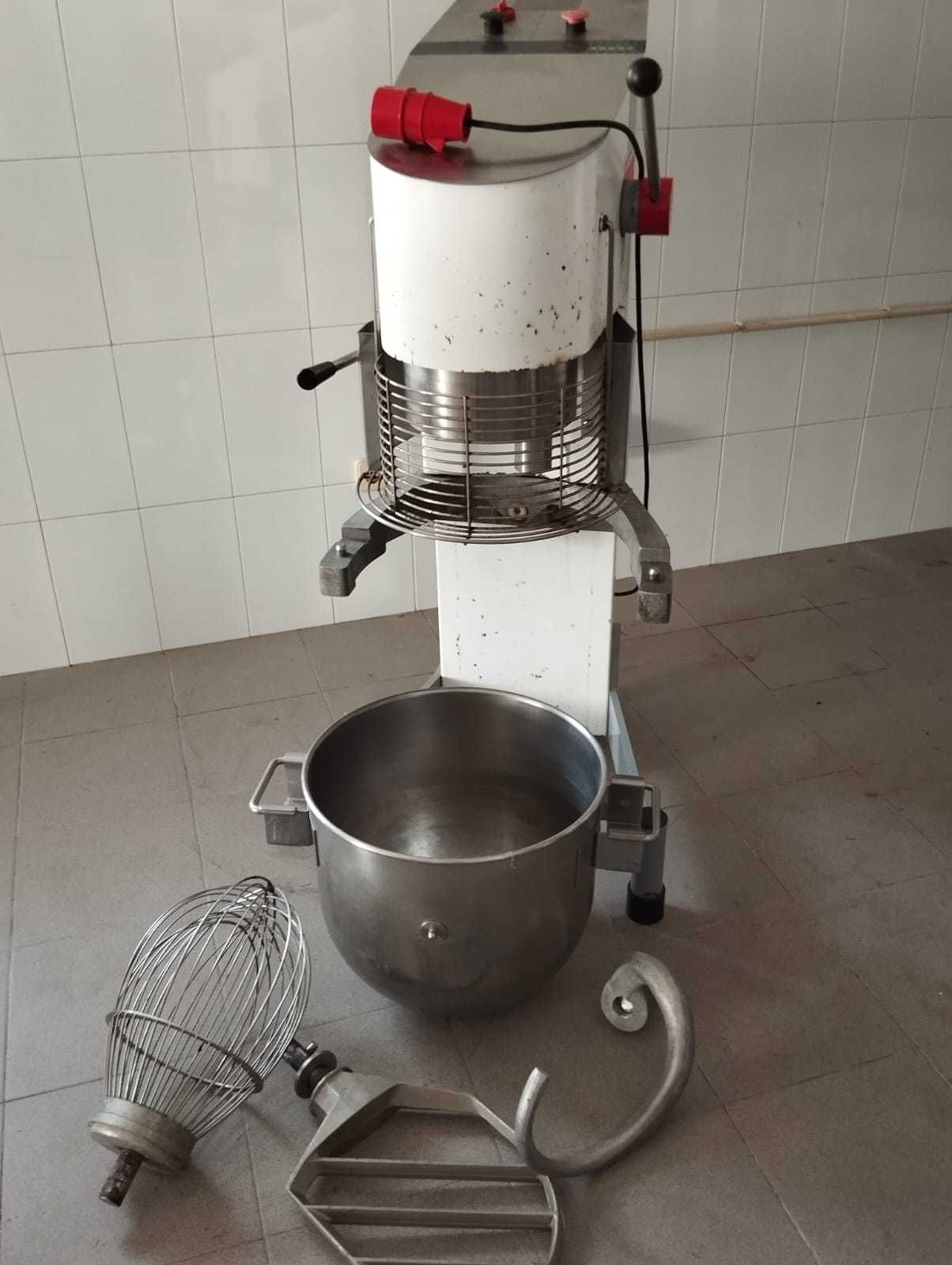 Material para fabricação de bolos/ pão etc...