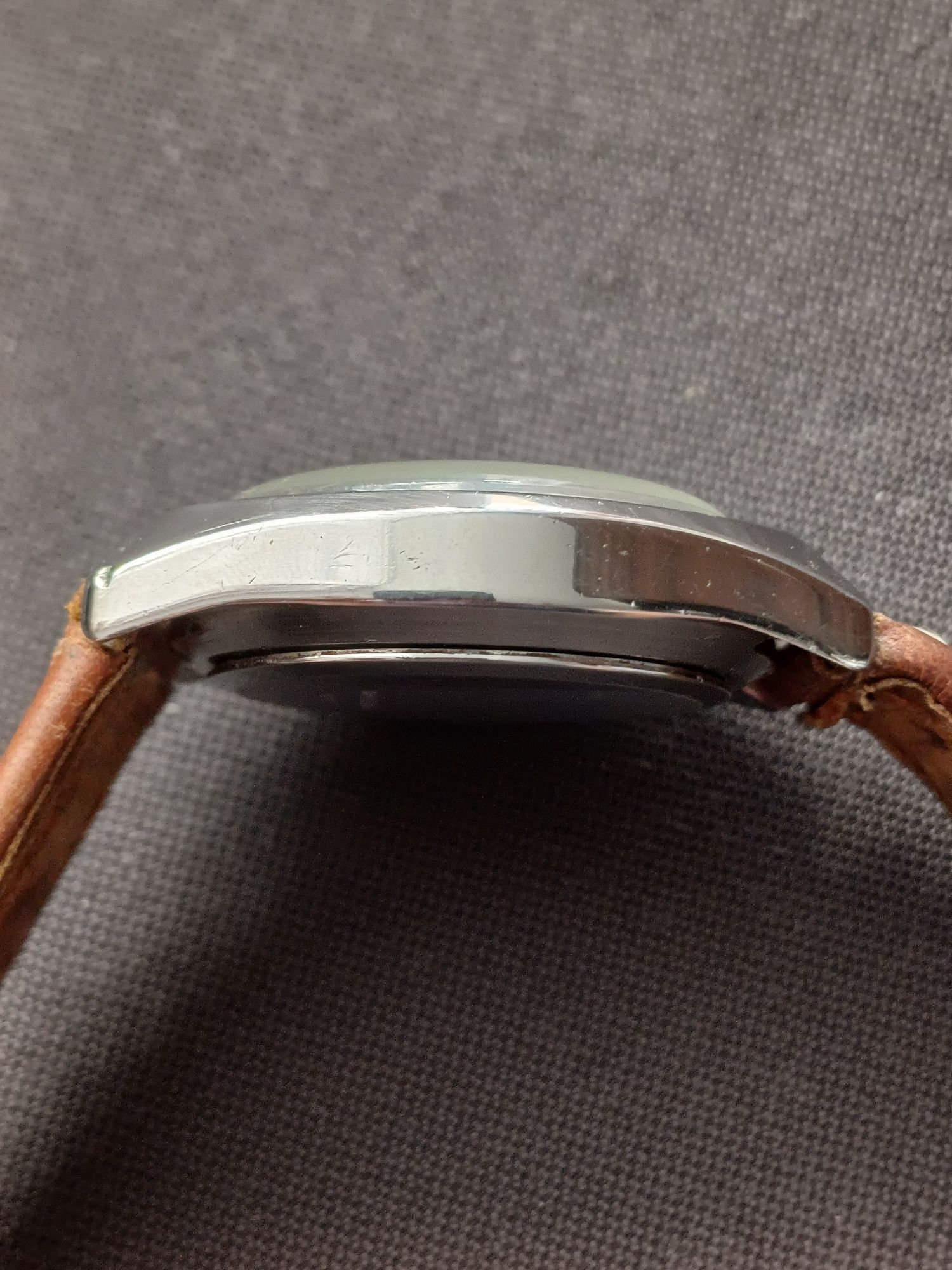 Junghans quartz stal