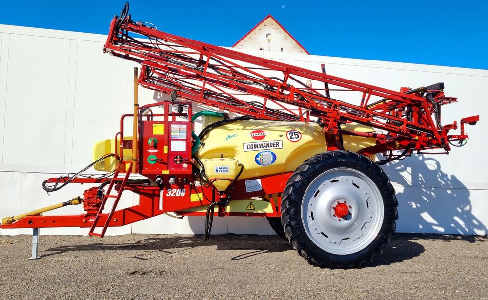 Opryskiwacz Hardi Comander Plus 3200l 21m/18m/12m 6 sekcji Filmy z Pra