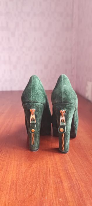 Продам туфли замшевые 37 розмер