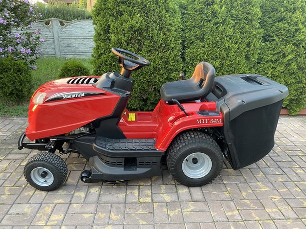 Traktor Mountfield MTF 84M ST 350 z koszem