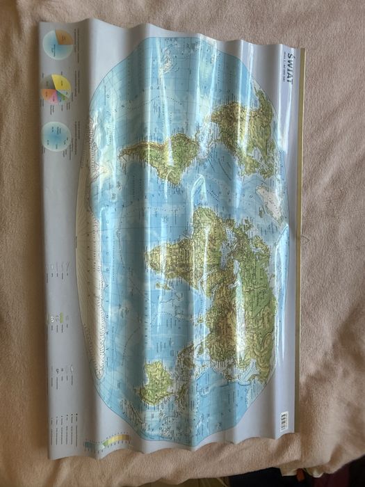 Mapa świata  do powieszenia