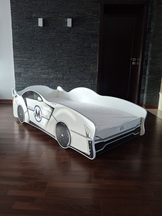 Łóżko samochód biały