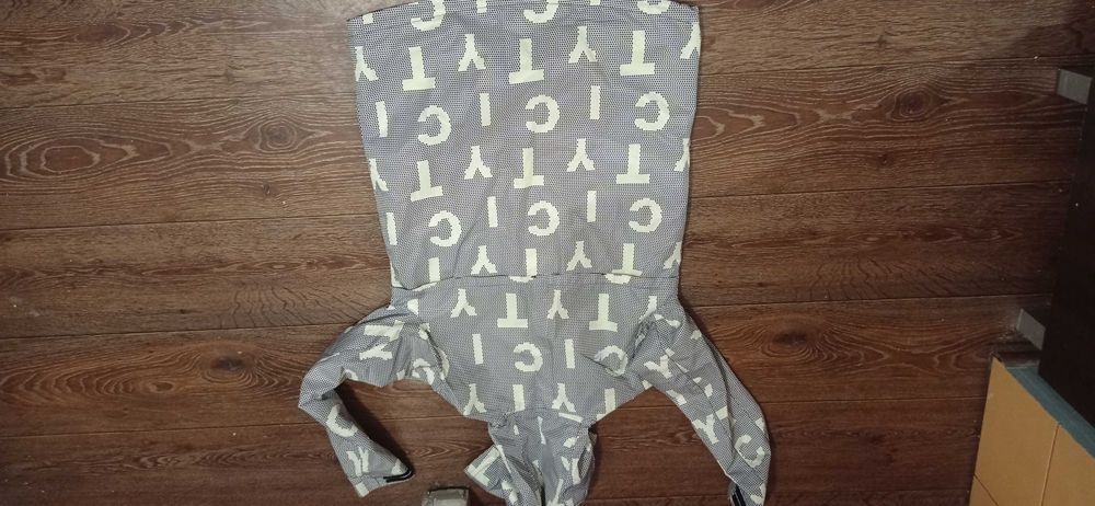 Kurtka wiatrówka 4F S jesienna damska przeciwdeszczowa