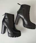 Czarne botki na obcasie – Lucky Shoes, rozm. 39