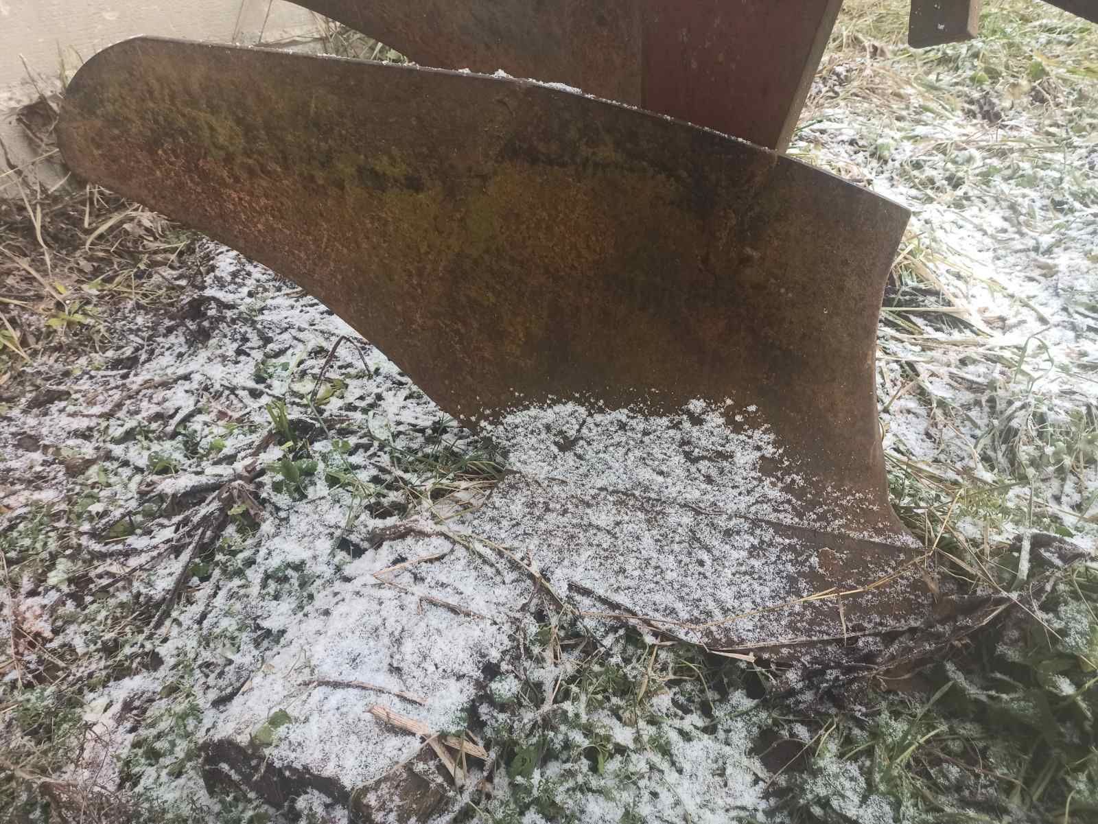 Продам плуги не доорго