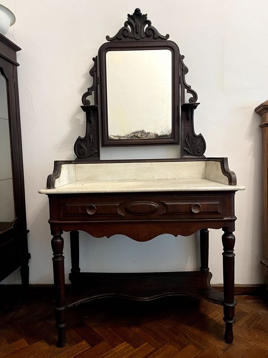 toucador base em mármore com espelho