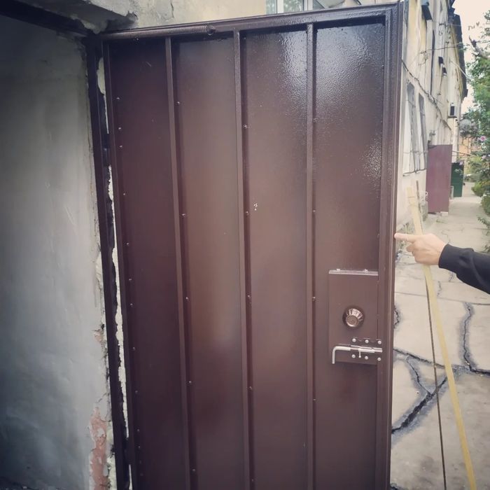 Двери входные металл установка доставка по Украине двері