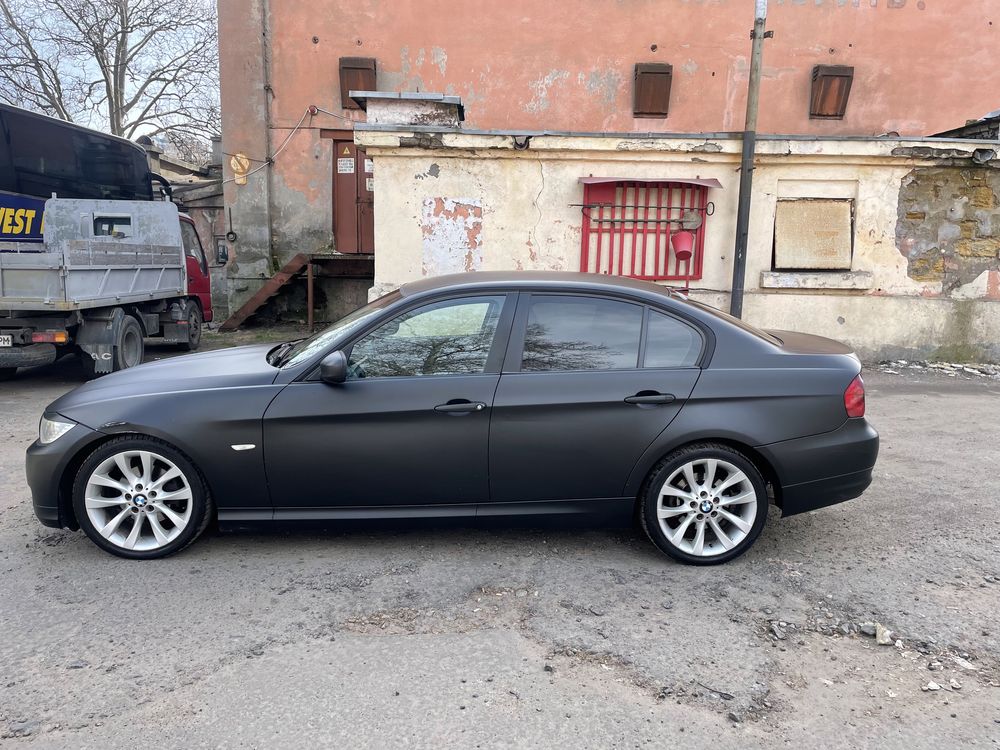 Продам BMW 3 2008