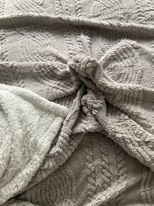Gruby i ciepły koc z baranem 220x200 Paris Luxury