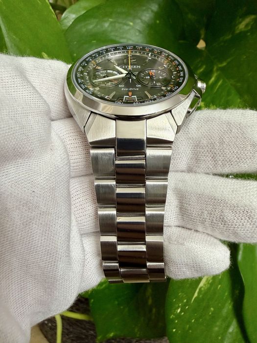 Citizen Satellite Wave H950 Eco-Drive