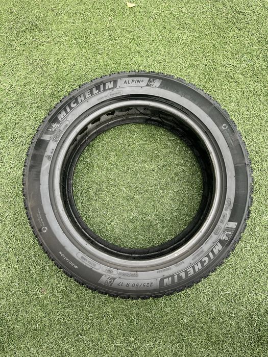 Zimowe Michelin 225/50 17