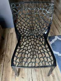 Krzesła ażurowe szare