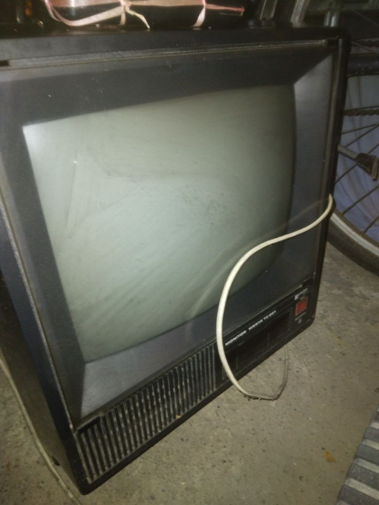 Telewizory unitra , grundig , philips.