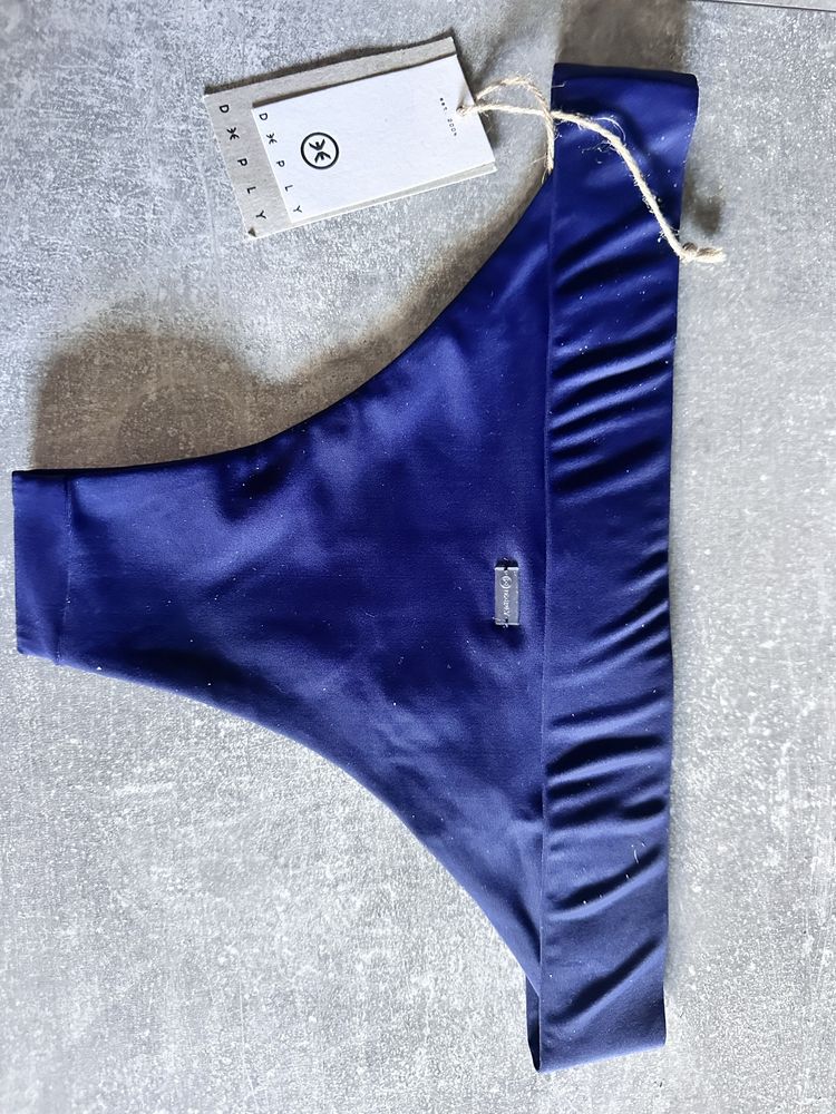 Dół od bikini deeply