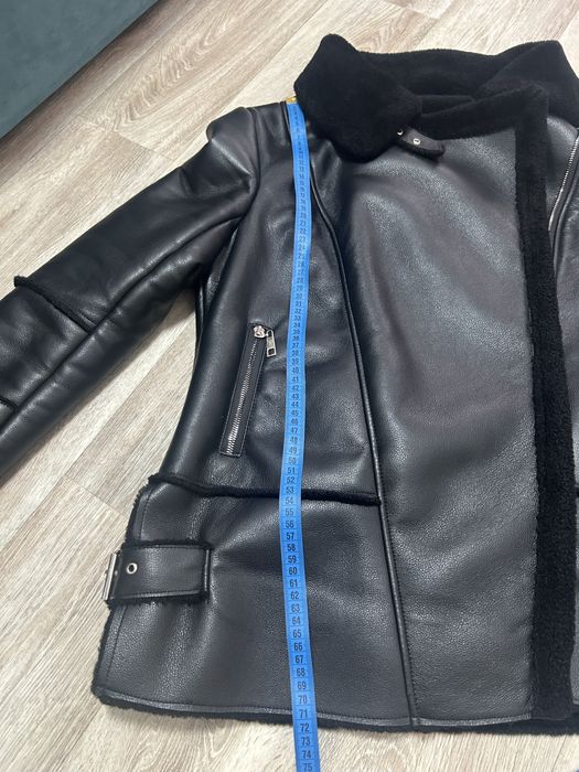 Дублянка чорна, жіноча