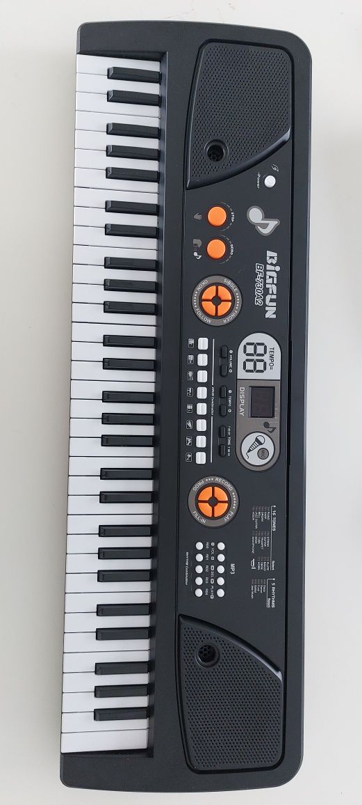 Małe Pianino Keyboard długość całkowita 72cm, 61 klawiszy, do nauki