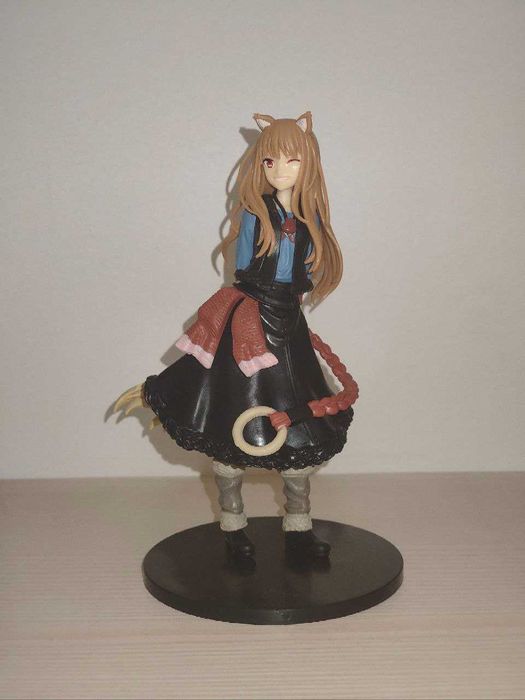 Аніме фігурки. Людина бензопила. Вовчиця та спеції. Підземелля смакоти