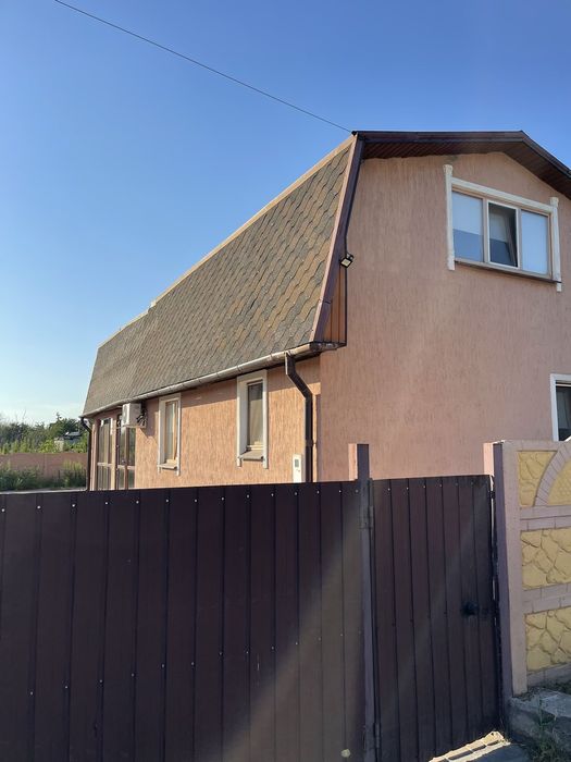 Продам дом два этажа