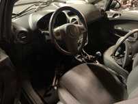 tablier Opel corsa D 1.3 cuti
