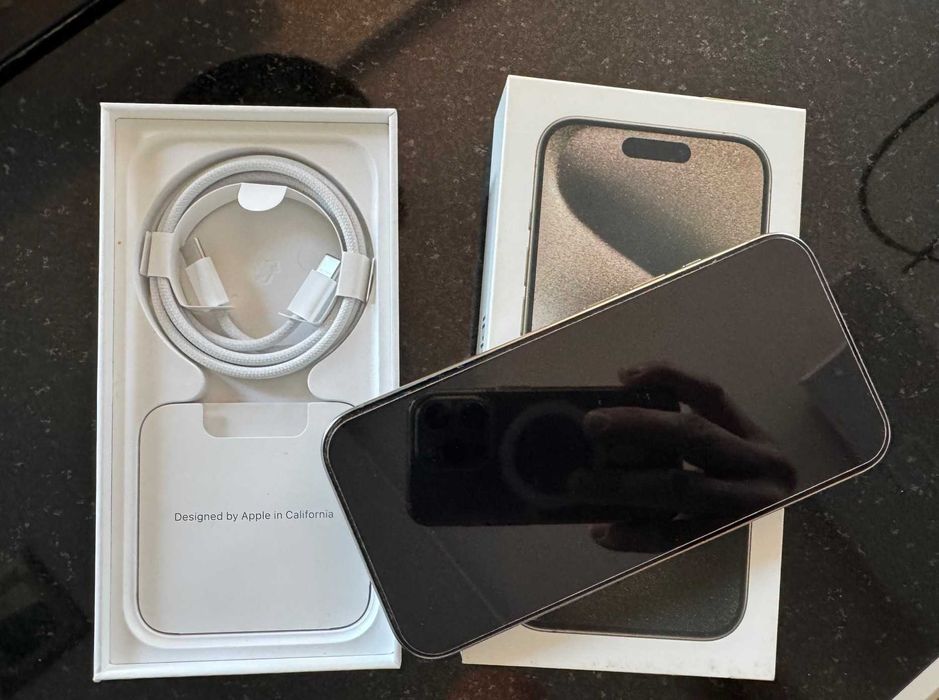 Iphone 15 Pro Salon Polska