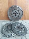 Маховик,Сцеплення,Демпфер 2.0dci M9R 8200907206,8200421191,8200907219