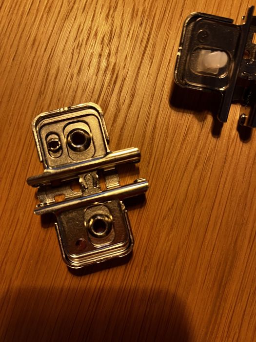 Blum prowadnik krzyżakowy okucie meblowe płytka clip 0 mm i 3 mm