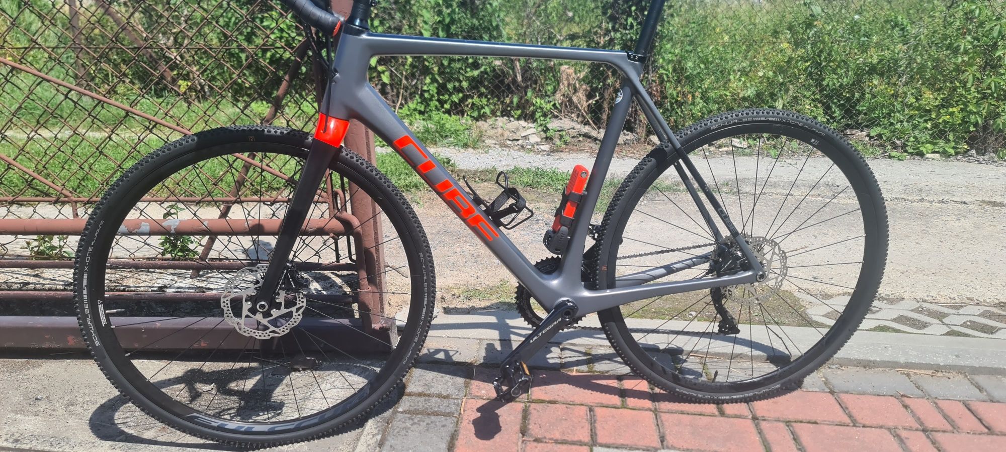 Rower Gravel Cube Cross Race c62 Pro Carbon rama 58 ultegra 105