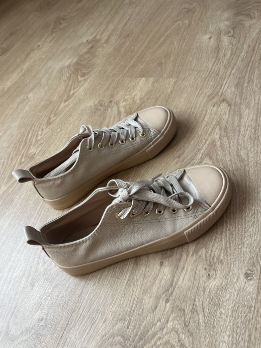 Кеди пудрові primark