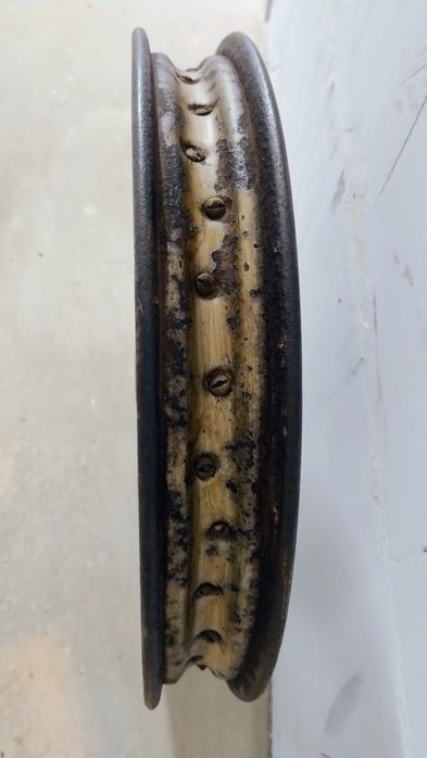 WSK motor Komplet dwa koła przód i tył z zębatką napędową do WSK