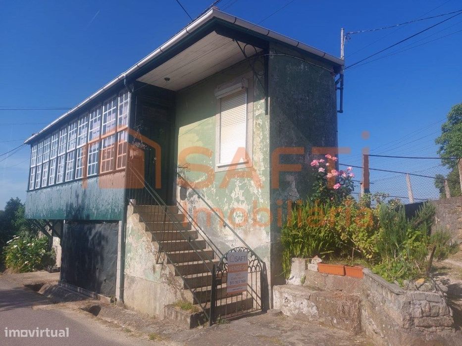 Moradia T3 para restauro